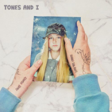 Рингтон Tones And I - Bad Child (Vadim Adamov & Safiter Remix) на звонок скачать